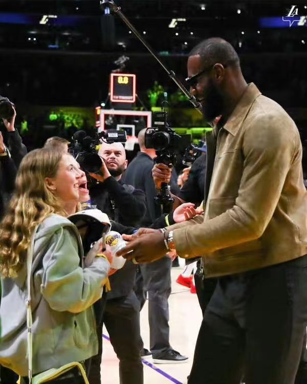 fremragende basketballspiller lebron james